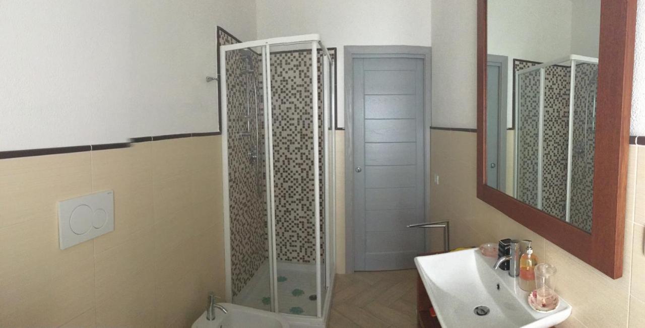 Casa Gialla ซานตา เตเรซา กัลลูรา ภายนอก รูปภาพ